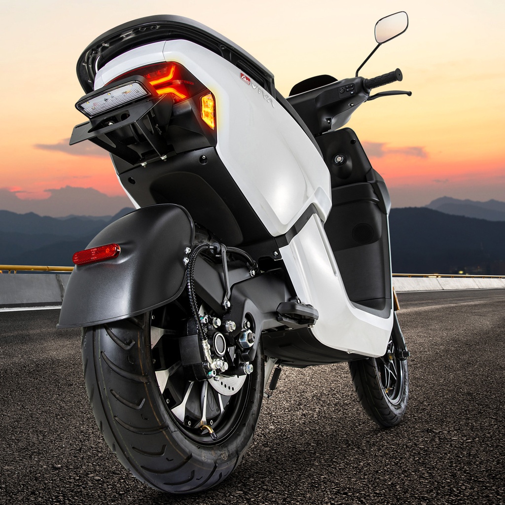 Scooter elettrico AsVIVA EM1 bianco - Vista del prodotto